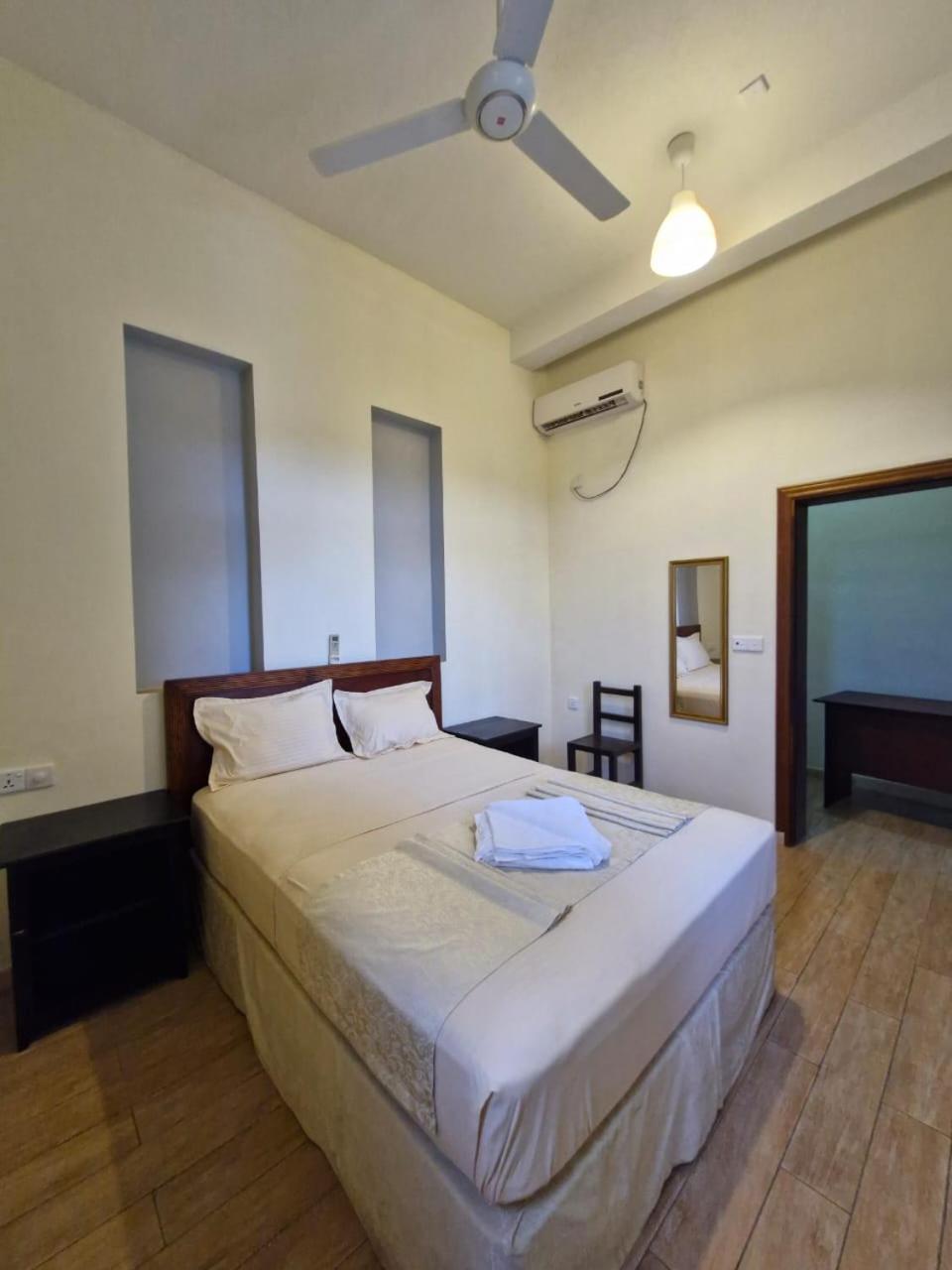 Royal Point Arugambay Hotel Arugam Bay Room photo